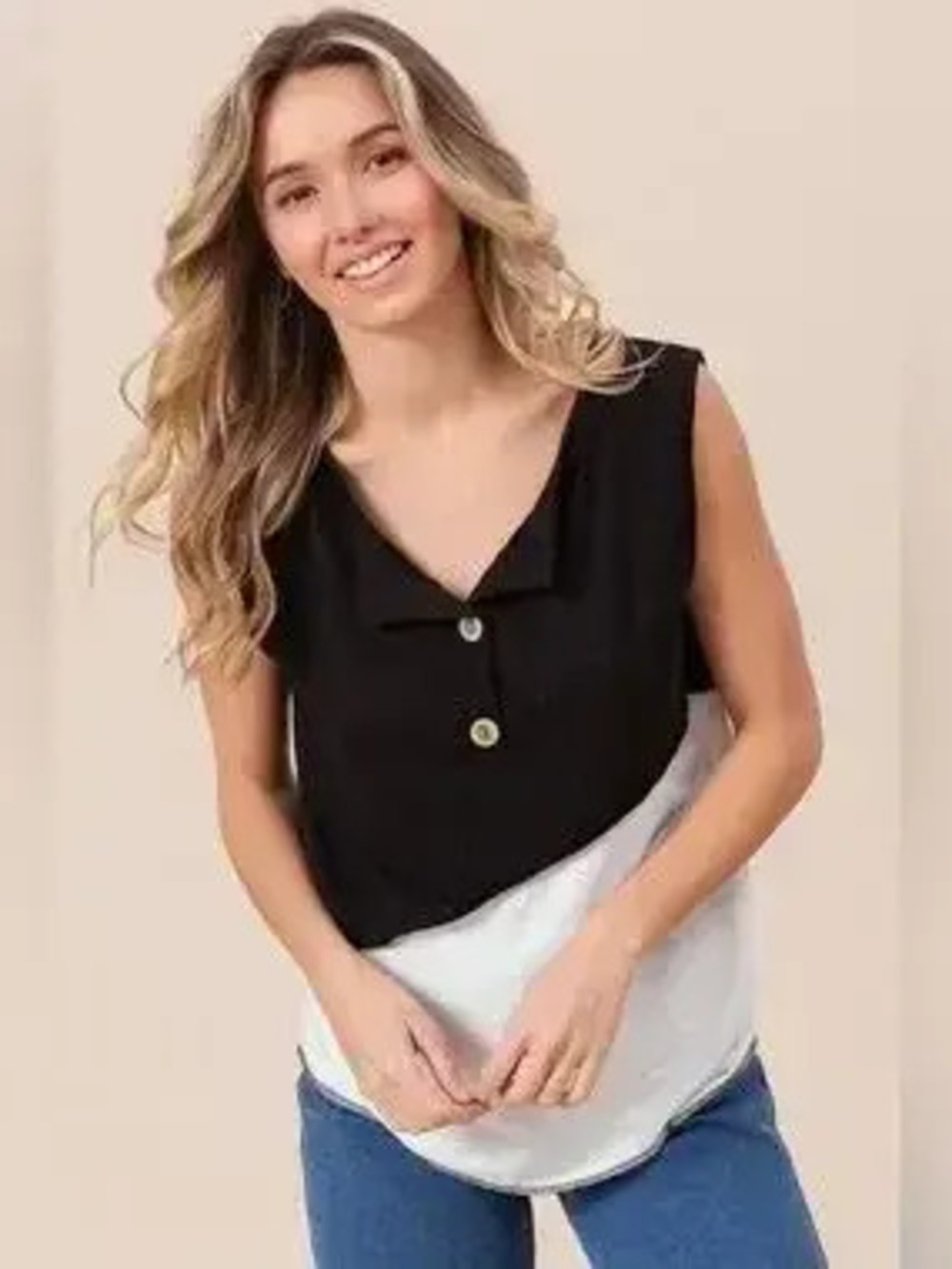 BiBi Color Block Contrast Stitching Buttoned Henley Top - Picture 3 of 5